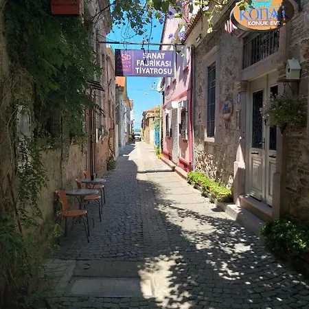 Pansiyon Gizemli Ayvalı